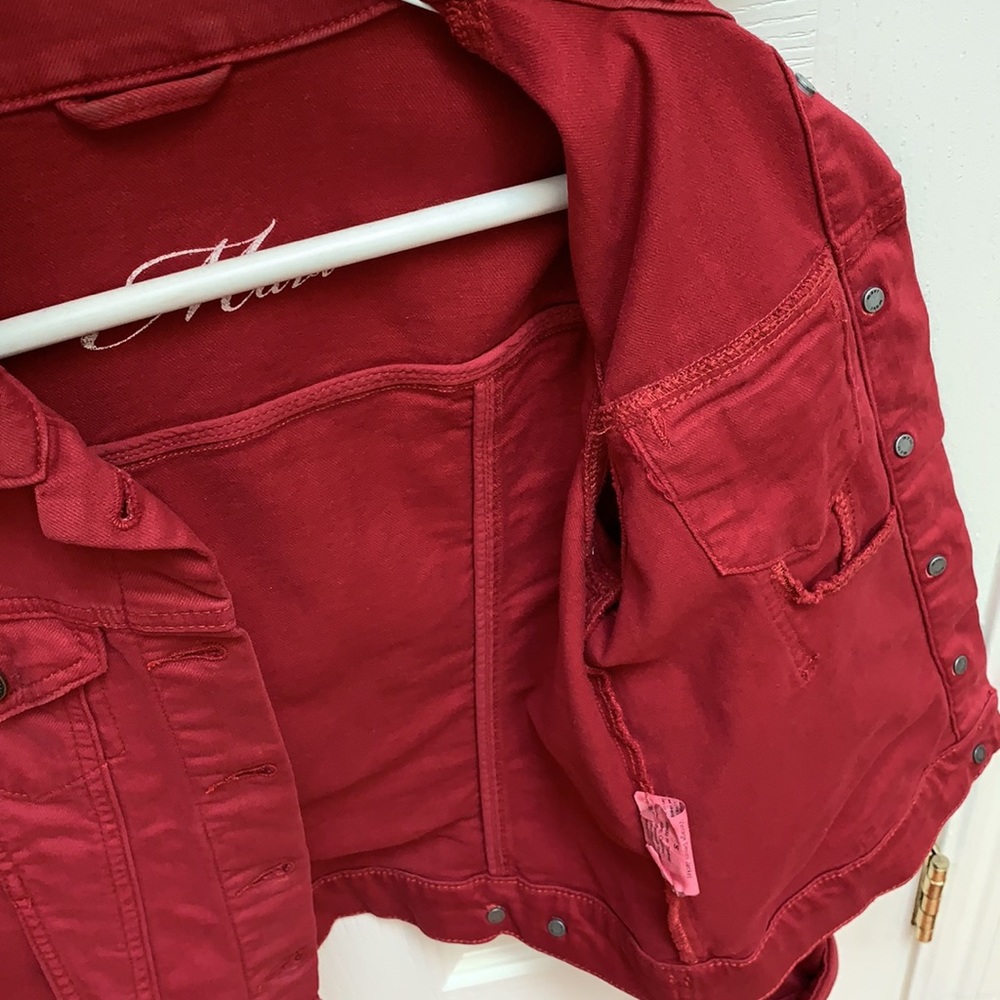 Mavi Jacket! - Picture 4 of 7